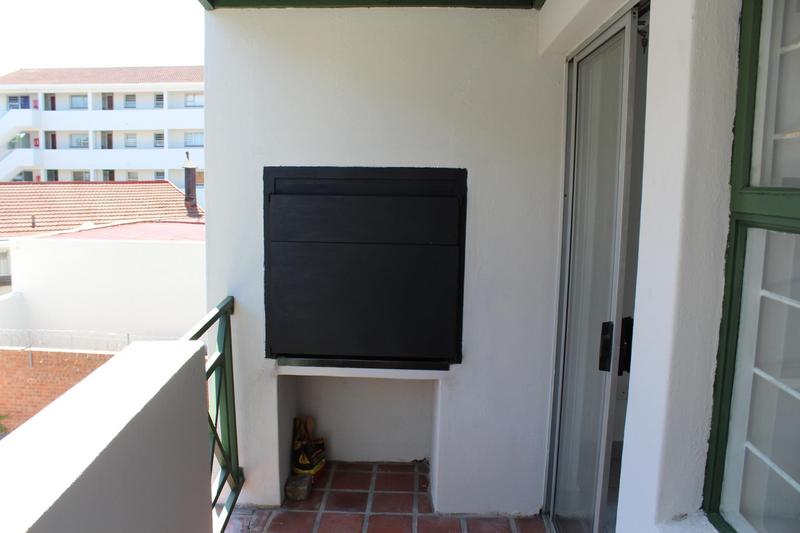 1 Bedroom Property for Sale in Oostersee Western Cape
